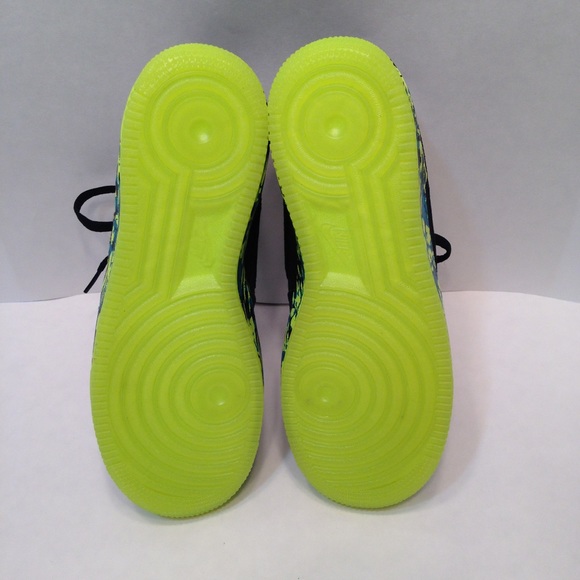 NIKE AIR FORCE 1s Big Kids size 7 BLACK/VOLT - Picture 5 of 5